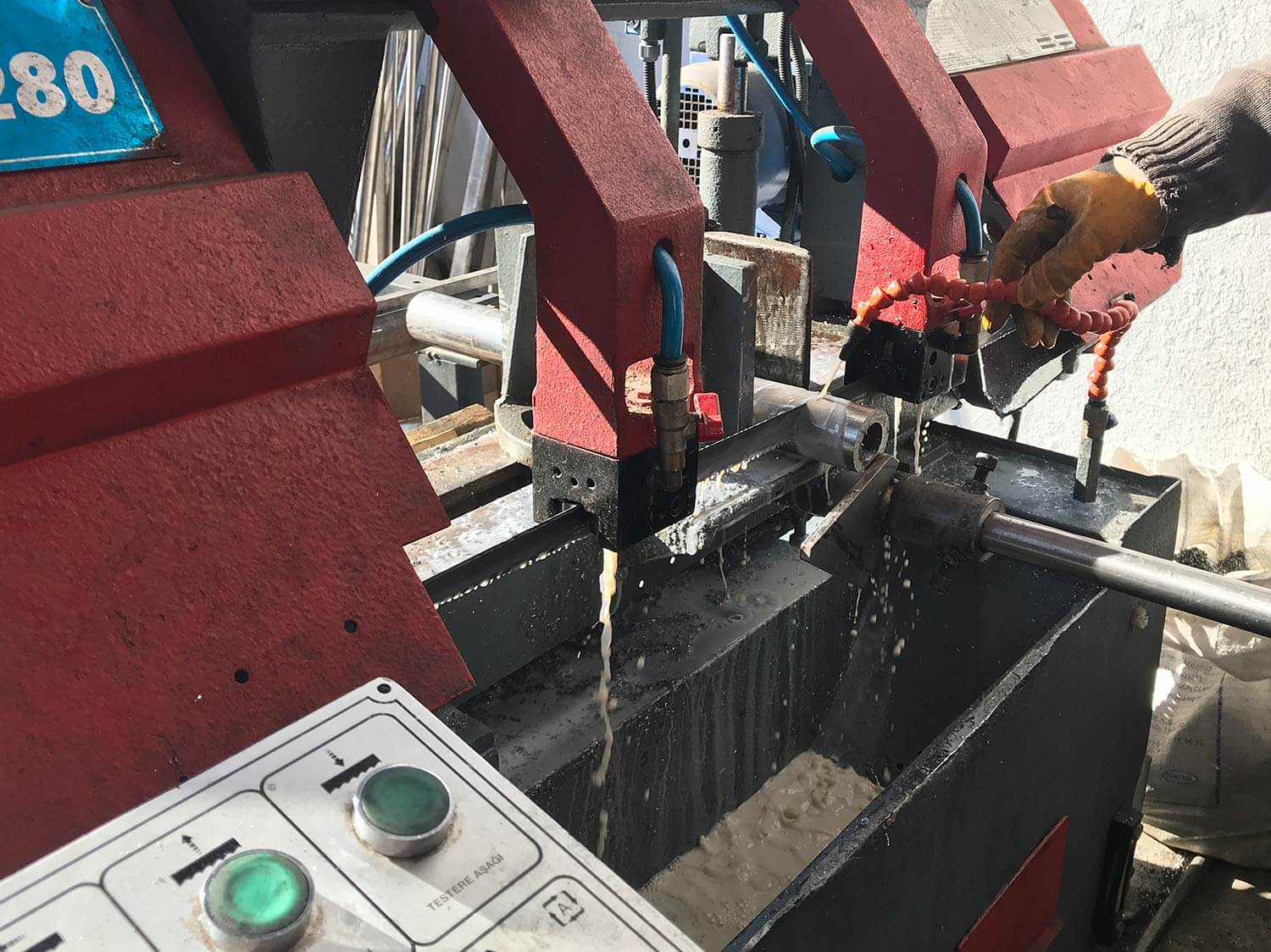 tüm paslanmaz ürünlerde İstenilen ebat ve adetlerde kesim imkanı, Paslanmaz, çelik, çekme, Boru, fittings, Tee, Duplex, redüksiyon, profil ve kesim işleri 